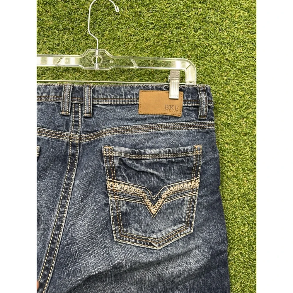 Buckle shop confidence